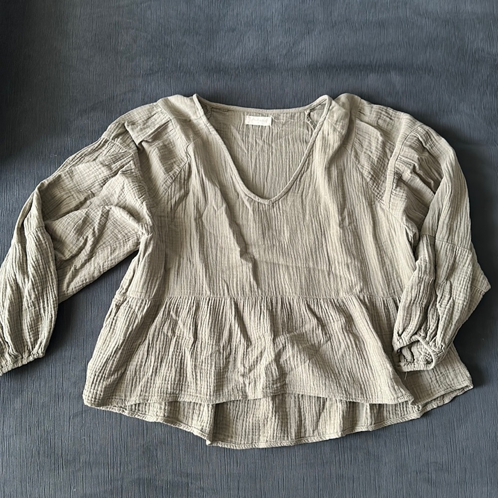 Altard State Balloon Sleeve Green Blouse